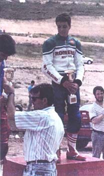 1 puesto. Podium junto a Carles Checa